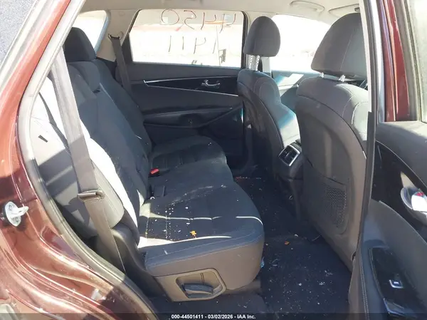 5XYPGDA32KG436369 2019 KIA SORENTO - Image 8