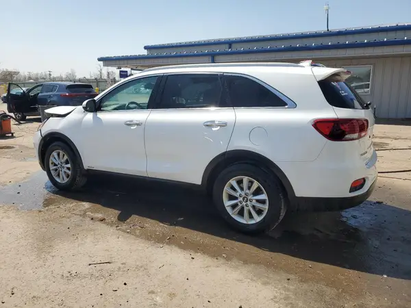 5XYPGDA32KG439451 2019 KIA SORENTO - Image 2