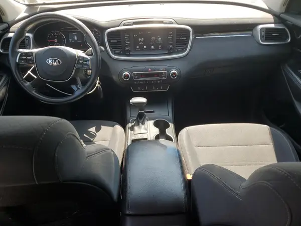5XYPGDA32KG439451 2019 KIA SORENTO - Image 8