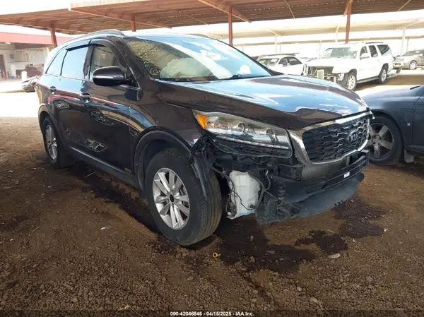 5XYPGDA32KG439966 2019 KIA SORENTO - Image 1