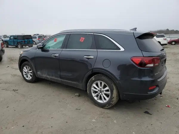 5XYPGDA32KG452376 2019 KIA SORENTO - Image 2