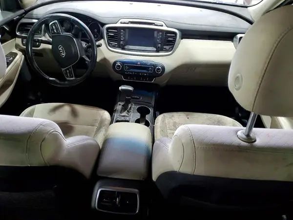 5XYPGDA32KG510583 2019 KIA SORENTO - Image 8