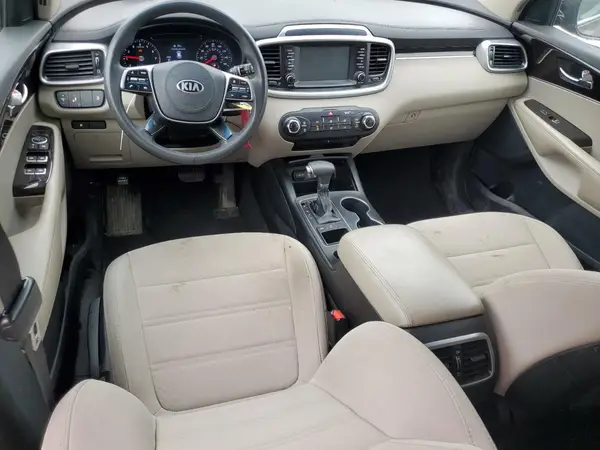 5XYPGDA32KG528744 2019 KIA SORENTO - Image 8