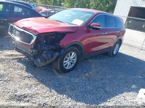 5XYPGDA32KG538366 2019 KIA SORENTO - Image 2
