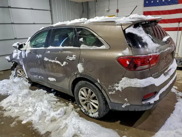 5XYPGDA32KG538500 2019 KIA SORENTO - Image 2