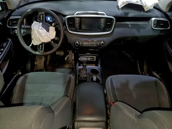 5XYPGDA32KG538500 2019 KIA SORENTO - Image 8