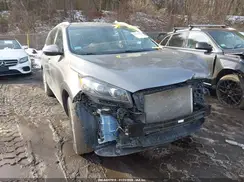 5XYPGDA32KG540859 2019 KIA SORENTO