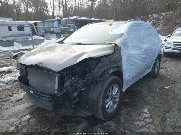 5XYPGDA32KG540859 2019 KIA SORENTO - Image 2