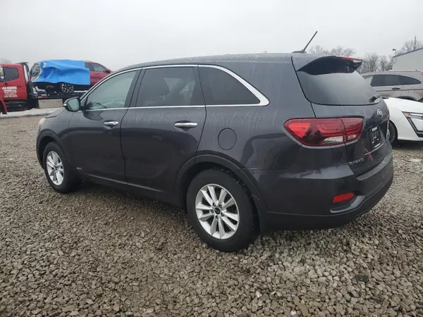 5XYPGDA32KG542854 2019 KIA SORENTO - Image 2