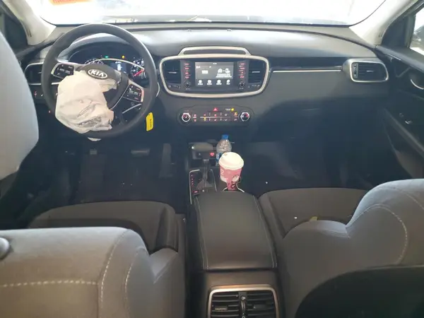 5XYPGDA32KG546161 2019 KIA SORENTO - Image 8