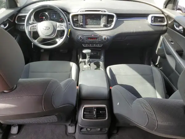 5XYPGDA32KG547696 2019 KIA SORENTO - Image 8