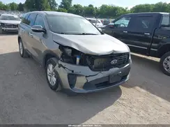 5XYPGDA32KG552879 2019 KIA SORENTO