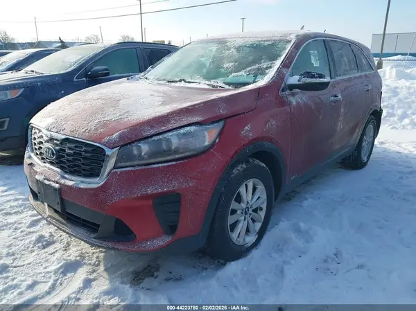 5XYPGDA32KG553370 2019 KIA SORENTO - Image 2