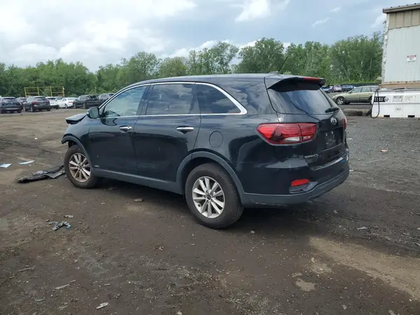 5XYPGDA32KG563722 2019 KIA SORENTO - Image 2