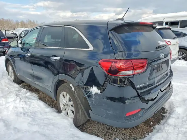 5XYPGDA32KG565759 2019 KIA SORENTO - Image 2