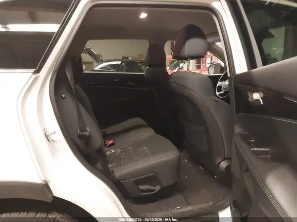 5XYPGDA32KG569097 2019 KIA SORENTO - Image 8