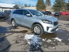 5XYPGDA32KG573974 2019 KIA SORENTO