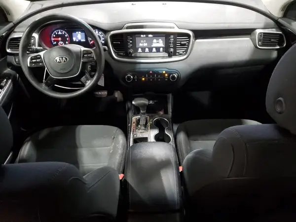 5XYPGDA32KG576681 2019 KIA SORENTO - Image 8