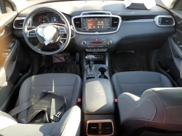 5XYPGDA32KG590273 2019 KIA SORENTO - Image 8