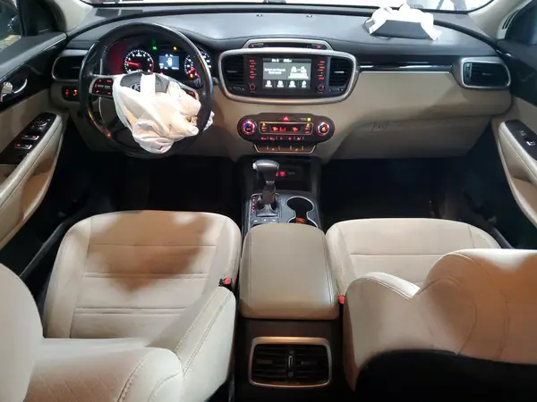 5XYPGDA32KG590712 2019 KIA SORENTO - Image 8