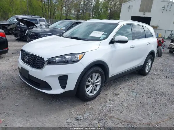 5XYPGDA32KG592590 2019 KIA SORENTO - Image 2