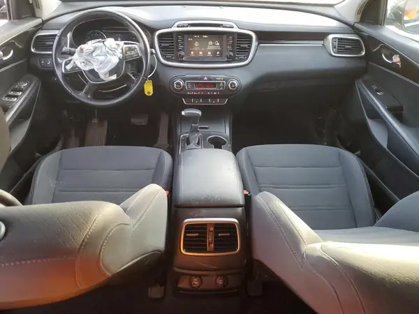 5XYPGDA32KG597742 2019 KIA SORENTO - Image 8