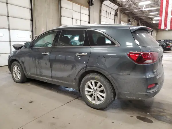 5XYPGDA32KG604611 2019 KIA SORENTO - Image 2