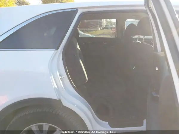 5XYPGDA32LG614752 2020 KIA SORENTO - Image 8