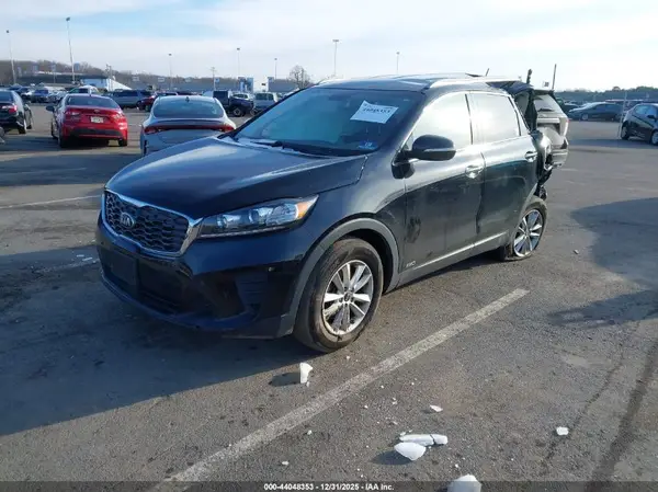 5XYPGDA32LG627663 2020 KIA SORENTO - Image 2