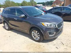 5XYPGDA33GG010018 2016 KIA SORENTO