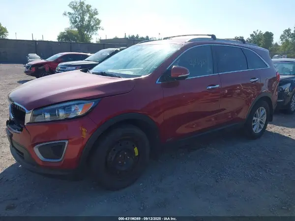 5XYPGDA33GG014120 2016 KIA SORENTO - Image 2
