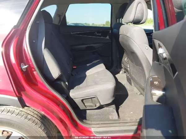 5XYPGDA33GG014120 2016 KIA SORENTO - Image 8