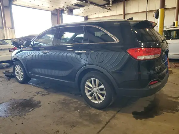 5XYPGDA33GG016403 2016 KIA SORENTO - Image 2