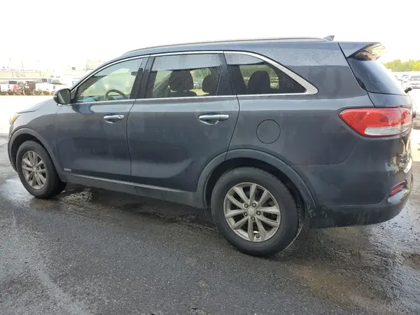 5XYPGDA33GG027126 2016 KIA SORENTO - Image 2