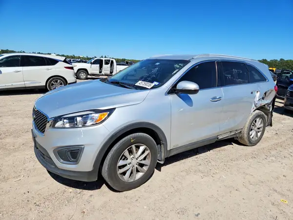 5XYPGDA33GG031970 2016 KIA SORENTO - Image 1