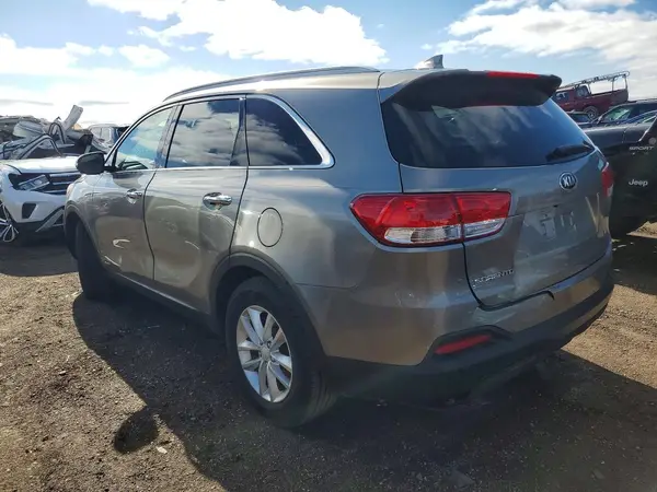5XYPGDA33GG034481 2016 KIA SORENTO - Image 2