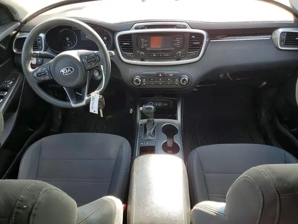 5XYPGDA33GG034481 2016 KIA SORENTO - Image 8