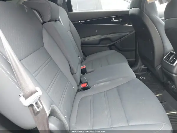 5XYPGDA33GG044573 2016 KIA SORENTO - Image 8