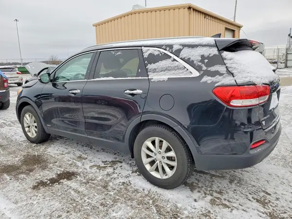 5XYPGDA33GG044895 2016 KIA SORENTO - Image 2