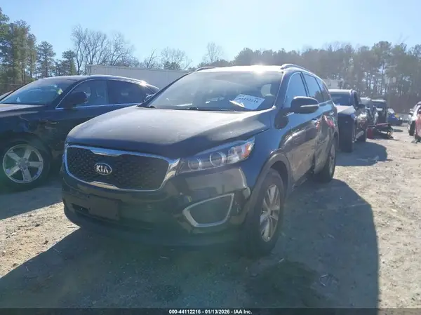 5XYPGDA33GG047036 2016 KIA SORENTO - Image 2