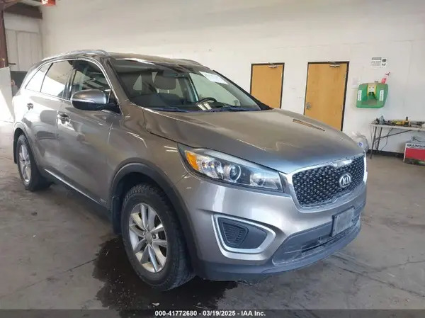5XYPGDA33GG047263 2016 KIA SORENTO - Image 1