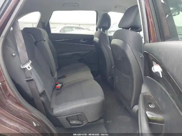 5XYPGDA33GG064208 2016 KIA SORENTO - Image 8