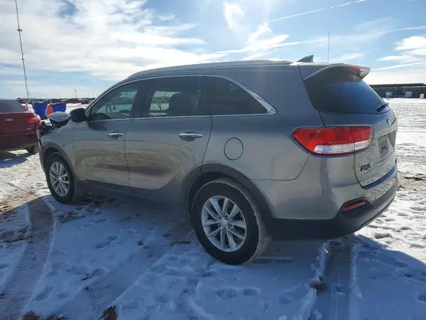 5XYPGDA33GG065147 2016 KIA SORENTO - Image 2