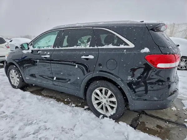 5XYPGDA33GG065374 2016 KIA SORENTO - Image 2