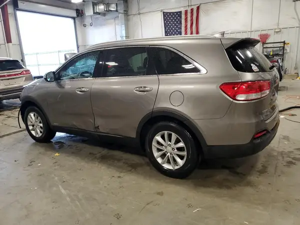 5XYPGDA33GG066671 2016 KIA SORENTO - Image 2