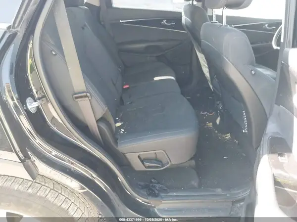 5XYPGDA33GG066928 2016 KIA SORENTO - Image 8