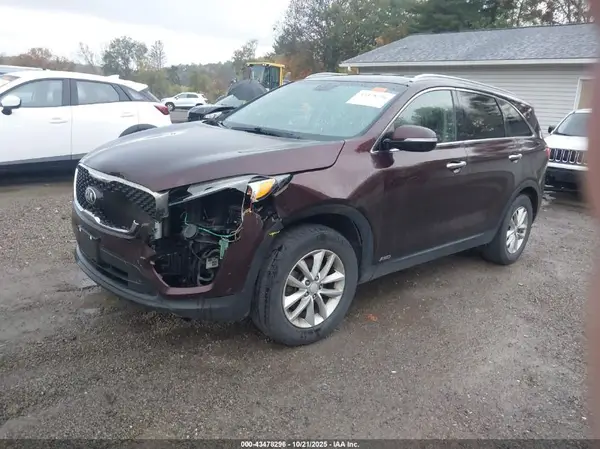 5XYPGDA33GG067576 2016 KIA SORENTO - Image 2