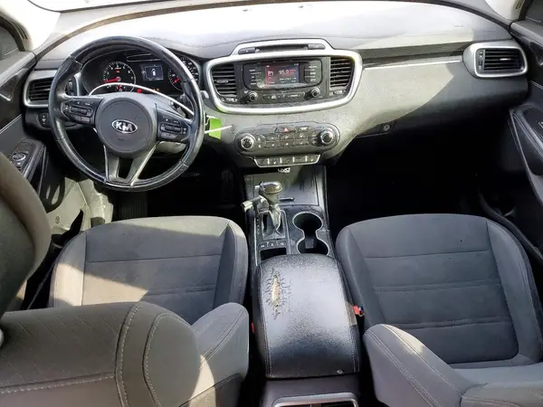 5XYPGDA33GG069621 2016 KIA SORENTO - Image 8