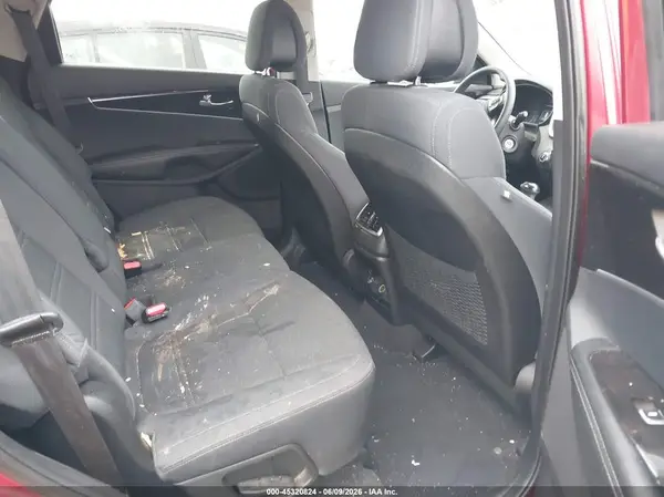 5XYPGDA33GG080098 2016 KIA SORENTO - Image 8