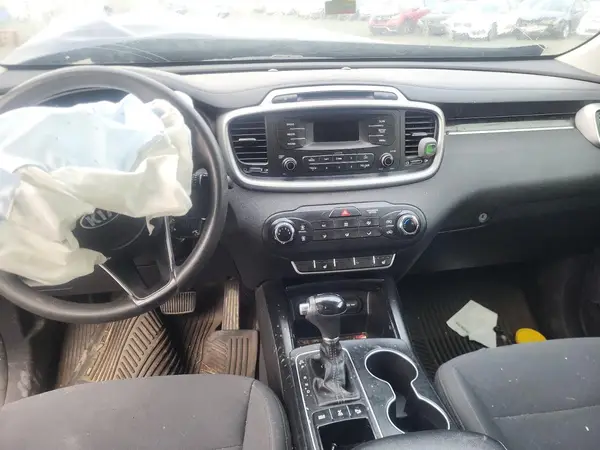 5XYPGDA33GG102195 2016 KIA SORENTO - Image 8